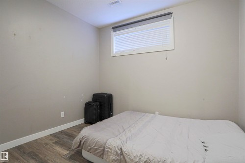 8804 100 Street, Edmonton, AB - Indoor Photo Showing Bedroom
