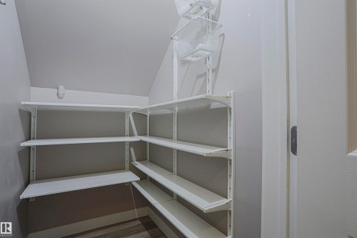 8804 100 Street, Edmonton, AB - Indoor With Storage