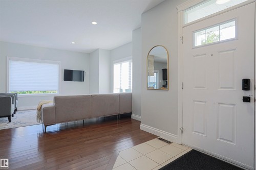 8804 100 Street, Edmonton, AB - Indoor Photo Showing Other Room