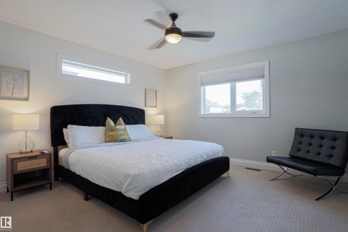 8804 100 Street, Edmonton, AB - Indoor Photo Showing Bedroom