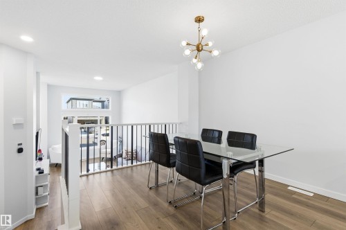 656 35 Street, Edmonton, AB - Indoor Photo Showing Dining Room