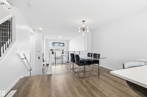 656 35 Street, Edmonton, AB - Indoor