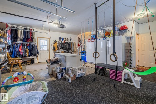 2 Discovery Avenue, Rural Sturgeon County, AB - Indoor Photo Showing Other Room