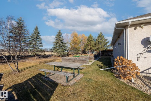 2 Discovery Avenue, Rural Sturgeon County, AB - Outdoor
