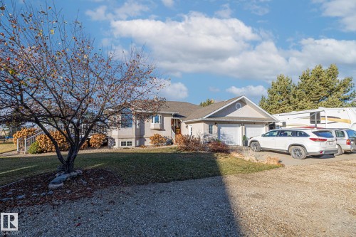 2 Discovery Avenue, Rural Sturgeon County, AB - Outdoor