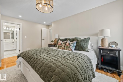 2 Discovery Avenue, Rural Sturgeon County, AB - Indoor Photo Showing Bedroom