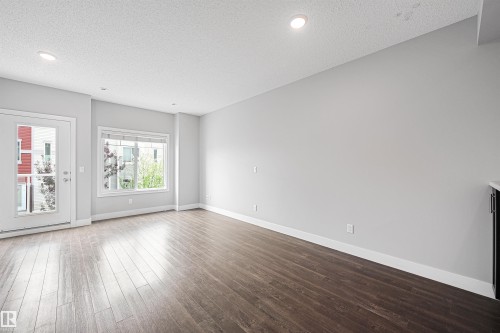 30 804 Welsh Drive, Edmonton, AB - Indoor Photo Showing Other Room
