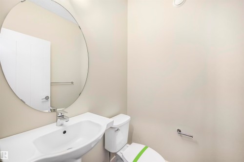 102 804 Welsh Drive, Edmonton, AB - Indoor Photo Showing Bathroom