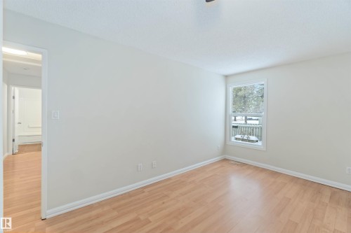 7026 Mill Woods Road S, Edmonton, AB - Indoor Photo Showing Other Room
