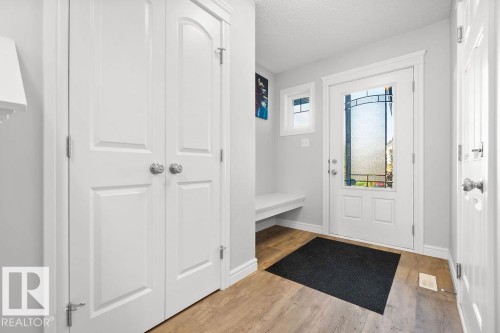 9053 Cooper Link Link, Edmonton, AB - Indoor Photo Showing Other Room