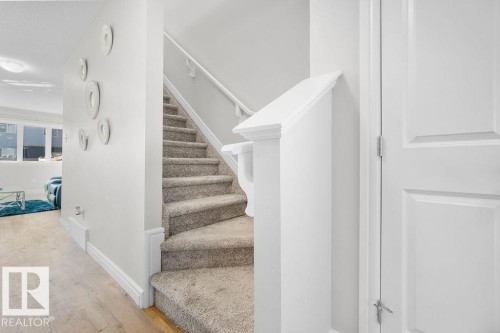 9053 Cooper Link Link, Edmonton, AB - Indoor Photo Showing Other Room