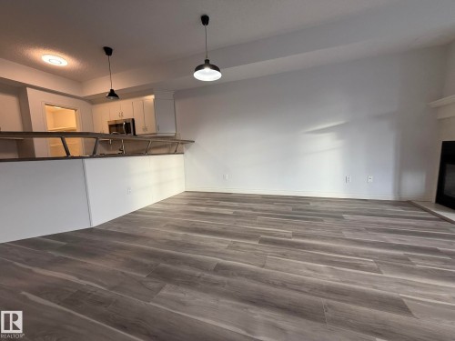 304 9803 96A Street, Edmonton, AB - Indoor Photo Showing Kitchen