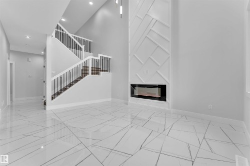 22827 80 Avenue, Edmonton, AB - Indoor Photo Showing Other Room