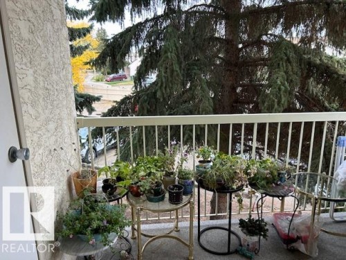 215 18004 95 Avenue, Edmonton, AB - Outdoor