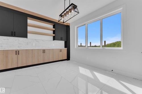 22835 80 Avenue, Edmonton, AB - Indoor Photo Showing Other Room