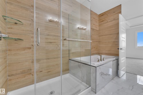 22835 80 Avenue, Edmonton, AB - Indoor Photo Showing Bathroom