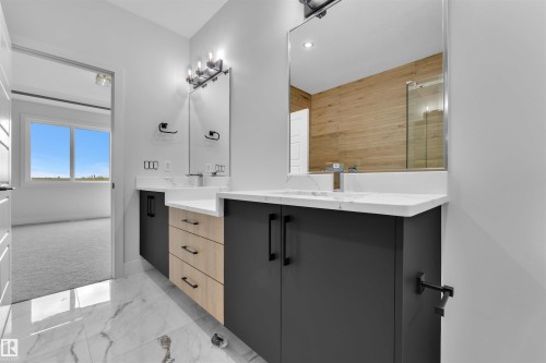 22835 80 Avenue, Edmonton, AB - Indoor Photo Showing Bathroom