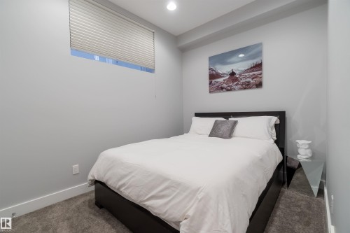 9509 99B Street, Edmonton, AB - Indoor Photo Showing Bedroom