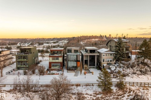 9509 99B Street, Edmonton, AB - Outdoor With View
