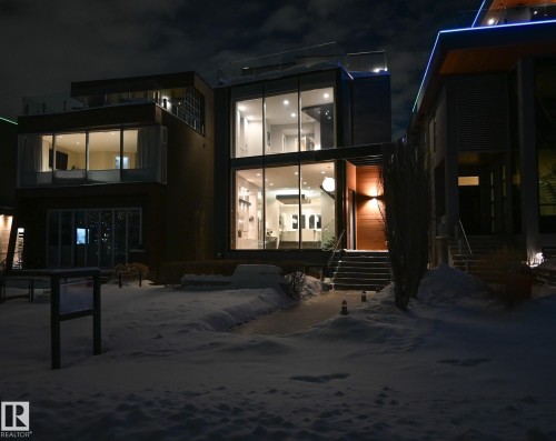 9509 99B Street, Edmonton, AB - Outdoor