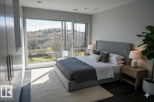 9509 99B Street, Edmonton, AB - Indoor Photo Showing Bedroom