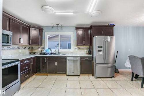 13335 106 Street, Edmonton, AB - Indoor Photo Showing Kitchen With Double Sink With Upgraded Kitchen
