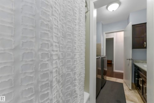 13335 106 Street, Edmonton, AB - Indoor