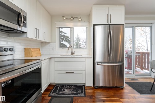 5114 51 Street, Bruderheim, AB - Indoor Photo Showing Kitchen With Stainless Steel Kitchen