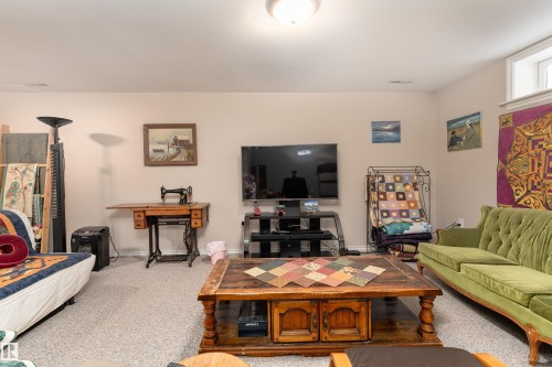 5114 51 Street, Bruderheim, AB - Indoor Photo Showing Living Room