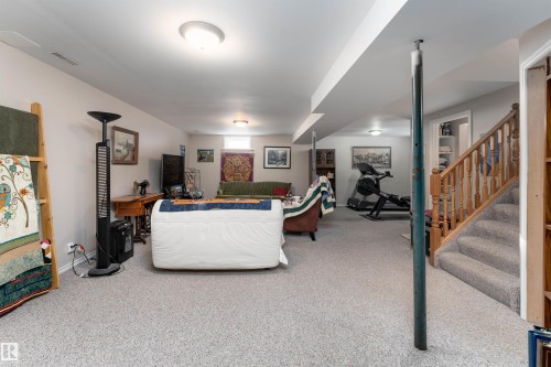 5114 51 Street, Bruderheim, AB - Indoor Photo Showing Other Room