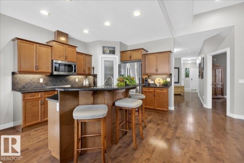 9 841 156 Street, Edmonton, AB - Indoor Photo Showing Kitchen With Upgraded Kitchen