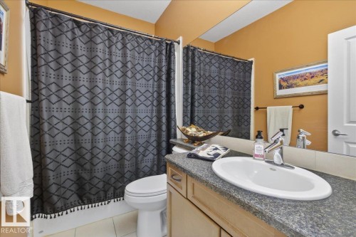 9 841 156 Street, Edmonton, AB - Indoor Photo Showing Bathroom