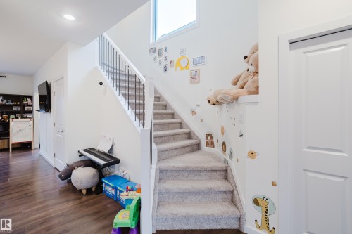 2124 Glenridding Way, Edmonton, AB - Indoor Photo Showing Other Room