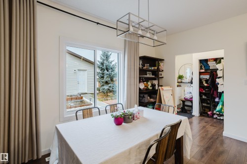 2124 Glenridding Way, Edmonton, AB - Indoor Photo Showing Dining Room