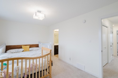2124 Glenridding Way, Edmonton, AB - Indoor Photo Showing Bedroom