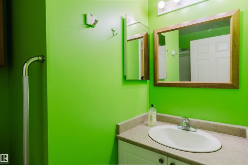 Bathroom with vanity - 406 9120 156 Street, Edmonton, AB - Indoor Photo Showing Bathroom