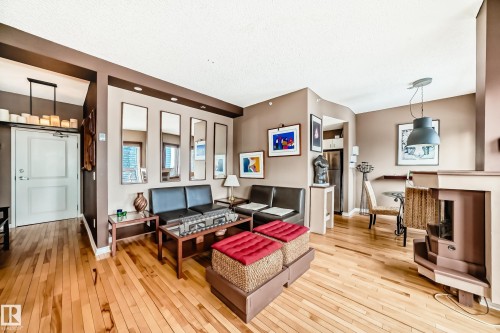 2006 10303 105 Street, Edmonton, AB - Indoor Photo Showing Living Room