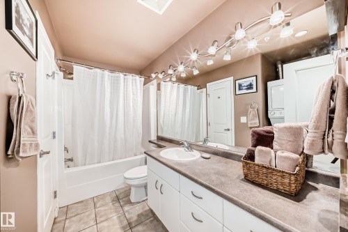 2006 10303 105 Street, Edmonton, AB - Indoor Photo Showing Bathroom