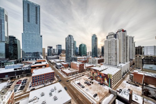 2006 10303 105 Street, Edmonton, AB - Outdoor