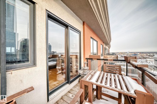 2006 10303 105 Street, Edmonton, AB - 