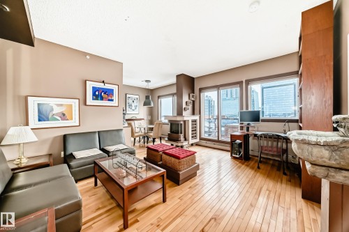 2006 10303 105 Street, Edmonton, AB - Indoor Photo Showing Living Room