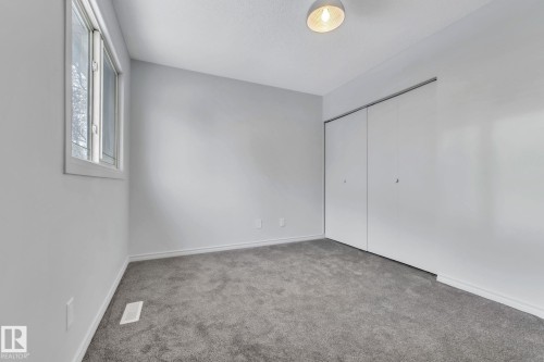 1281 Hooke Road, Edmonton, AB - Indoor Photo Showing Other Room