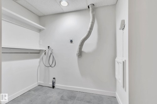 1281 Hooke Road, Edmonton, AB - Indoor