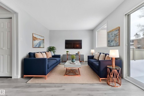1281 Hooke Road, Edmonton, AB - Indoor Photo Showing Living Room