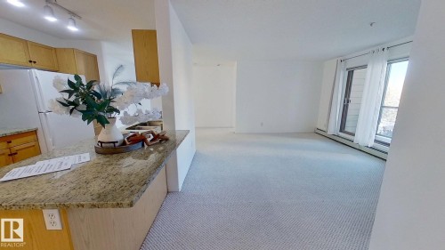 326 2903 Rabbit Hill Road, Edmonton, AB - Indoor Photo Showing Kitchen