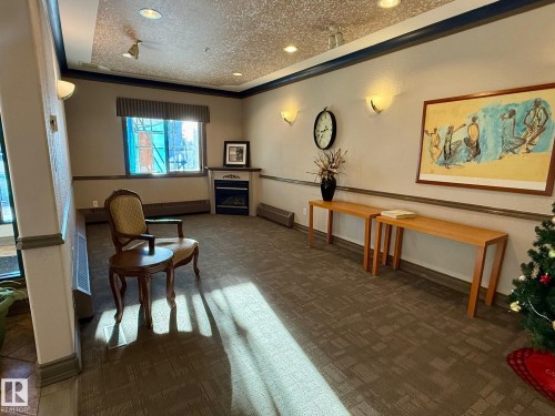 326 2903 Rabbit Hill Road, Edmonton, AB - Indoor Photo Showing Other Room