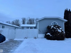 2958 Lakewood Drive NW  Edmonton, AB T5S 1T7