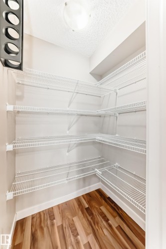 3834 Allan Drive, Edmonton, AB - Indoor With Storage