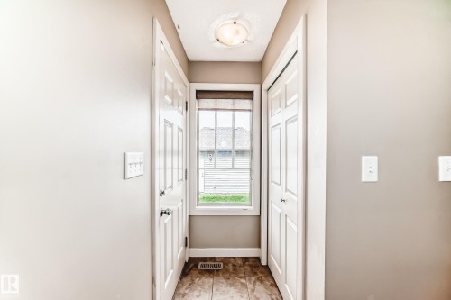 3834 Allan Drive, Edmonton, AB - Indoor Photo Showing Other Room
