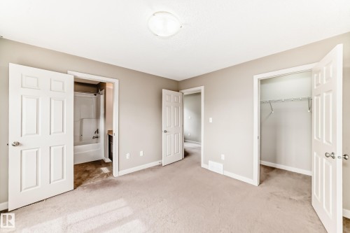 3834 Allan Drive, Edmonton, AB - Indoor